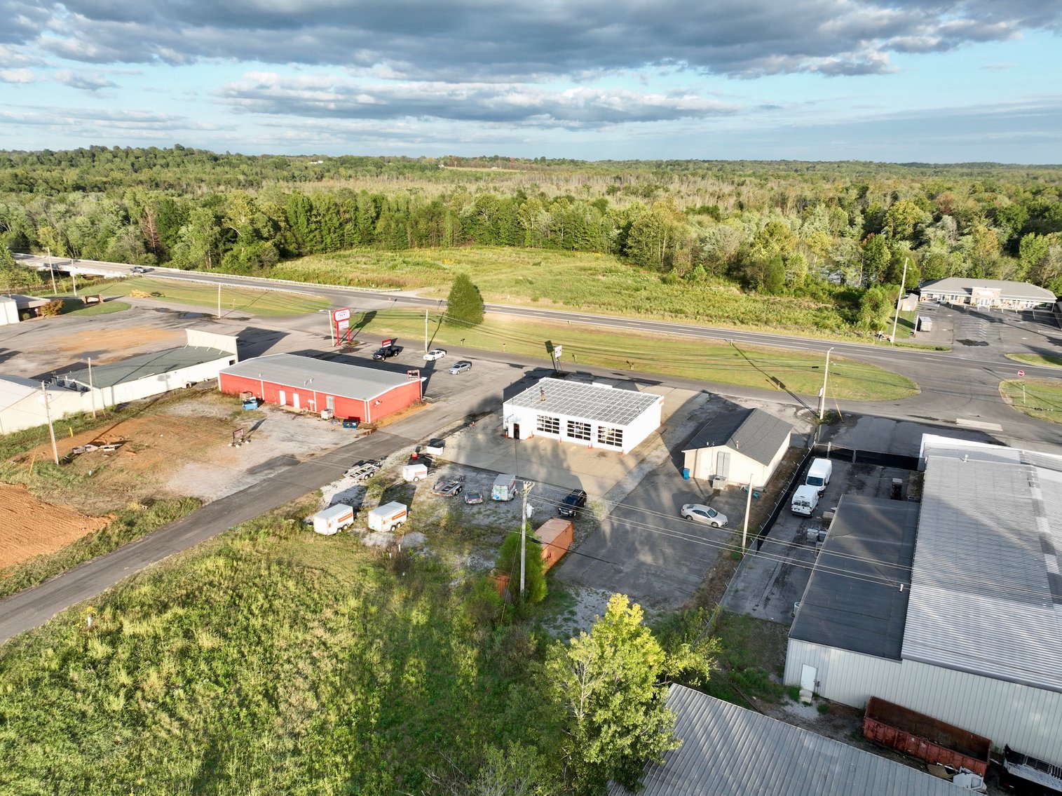 Image for Parker Quik Lube – 38 Main St., Benton, KY 42025