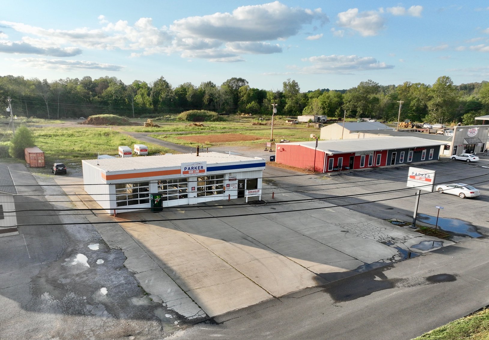 Image for Parker Quik Lube – 38 Main St., Benton, KY 42025