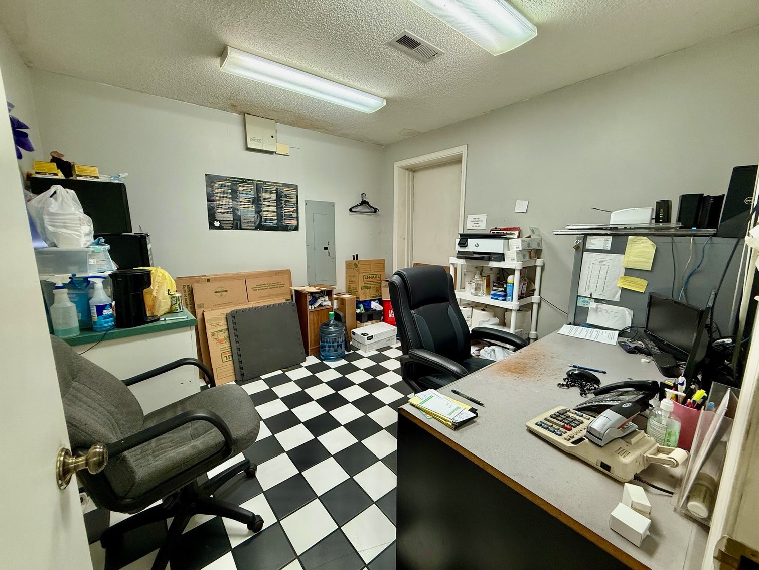 Image for Parker Quik Lube – 38 Main St., Benton, KY 42025