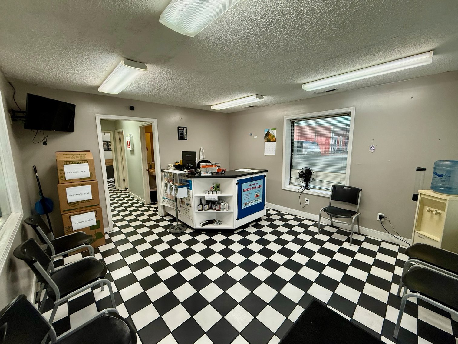 Image for Parker Quik Lube – 38 Main St., Benton, KY 42025