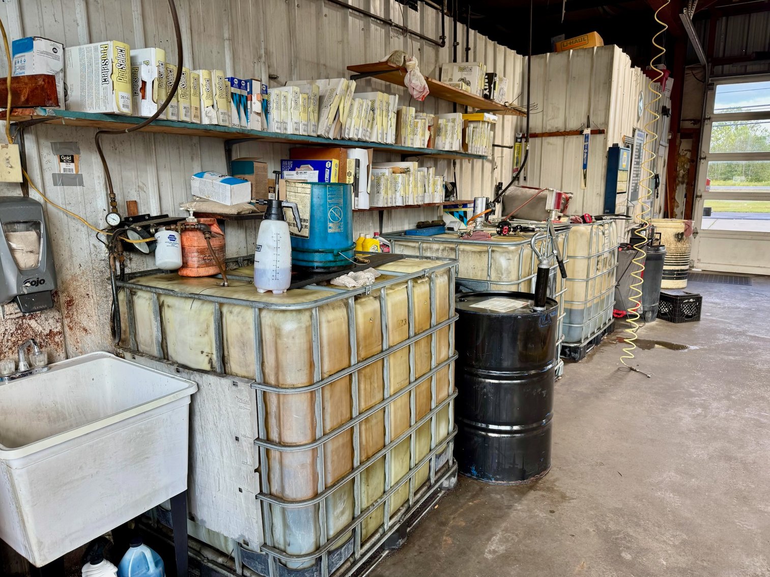 Image for Parker Quik Lube – 38 Main St., Benton, KY 42025