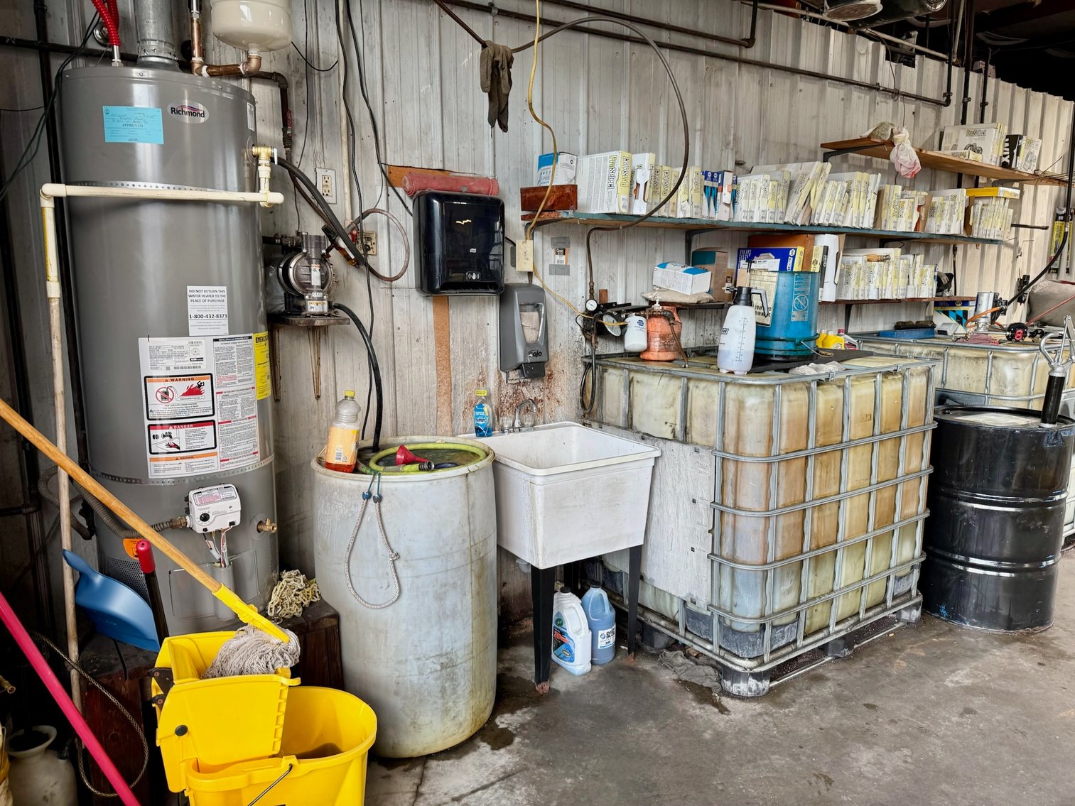 Image for Parker Quik Lube – 38 Main St., Benton, KY 42025