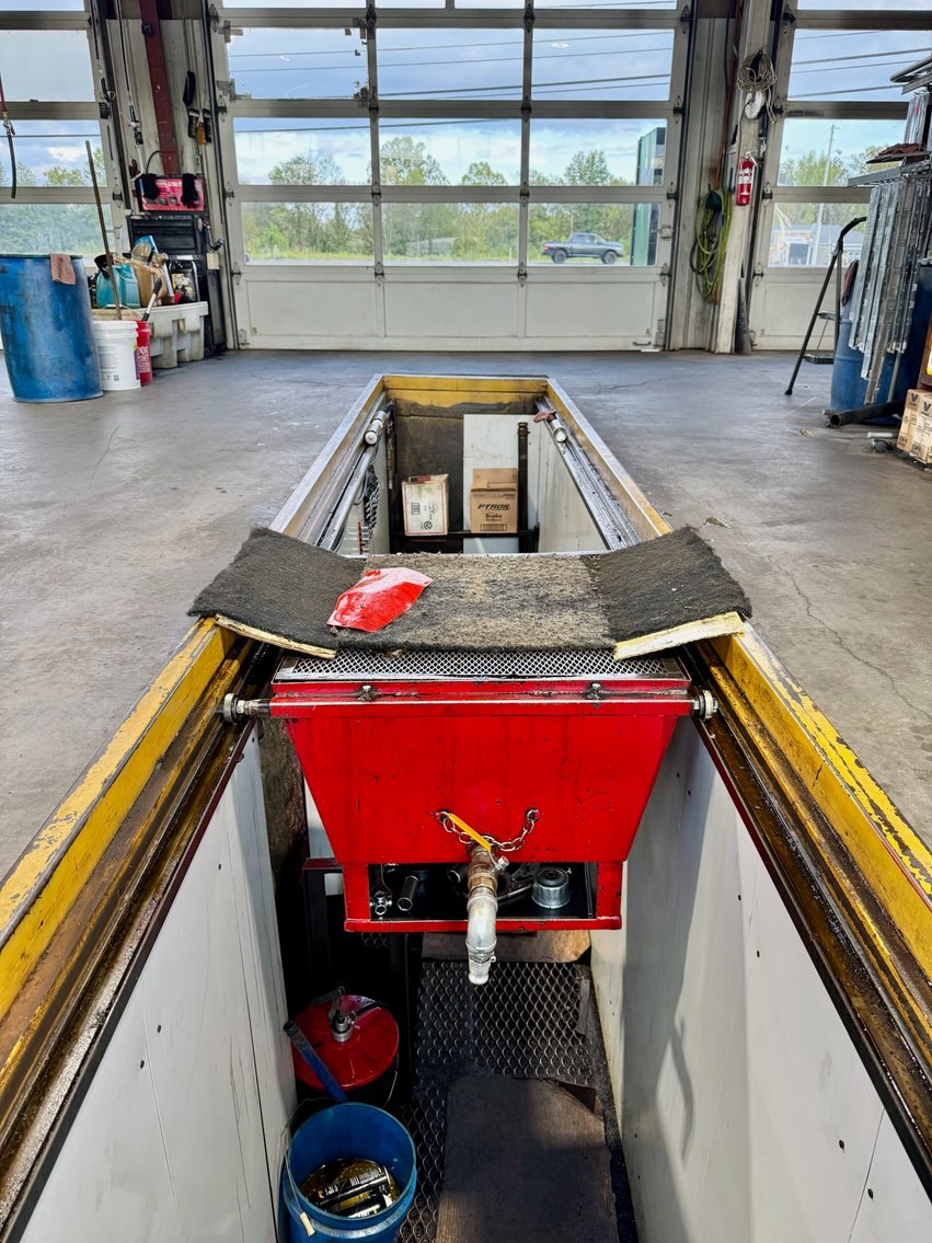 Image for Parker Quik Lube – 38 Main St., Benton, KY 42025