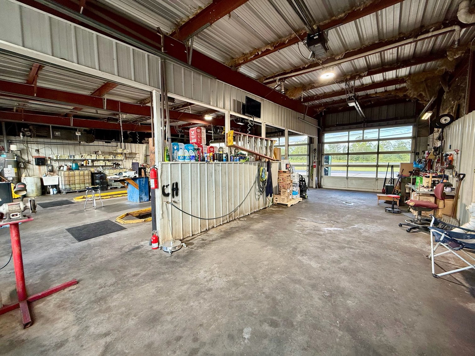 Image for Parker Quik Lube – 38 Main St., Benton, KY 42025