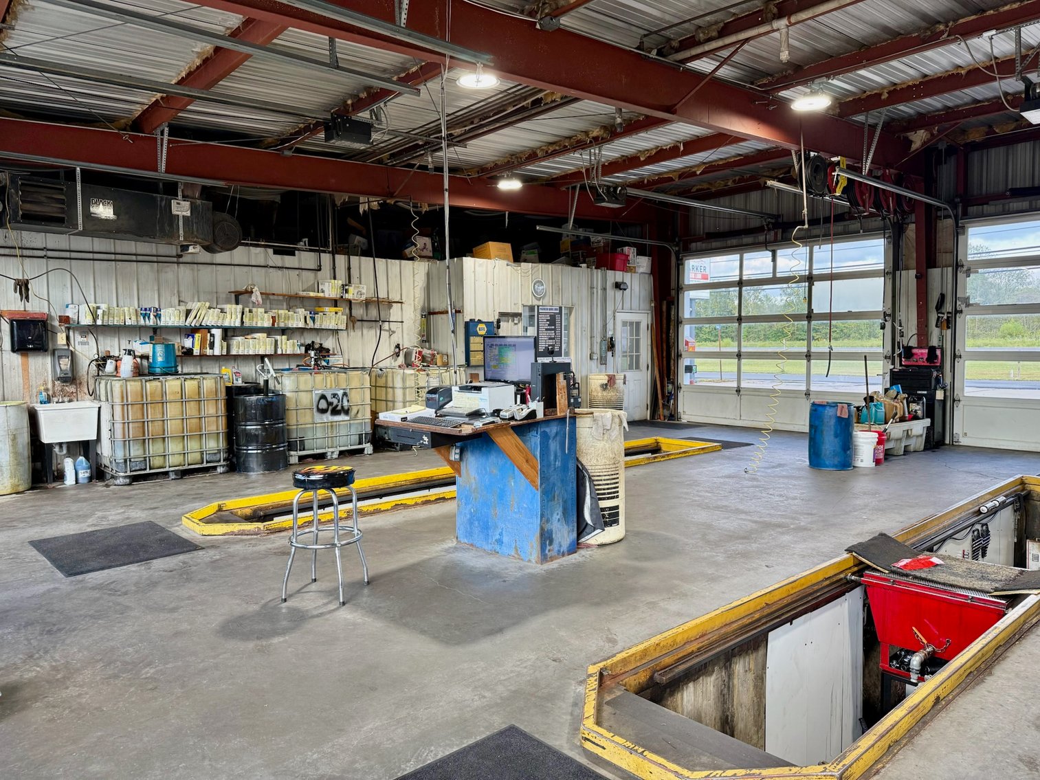 Image for Parker Quik Lube – 38 Main St., Benton, KY 42025