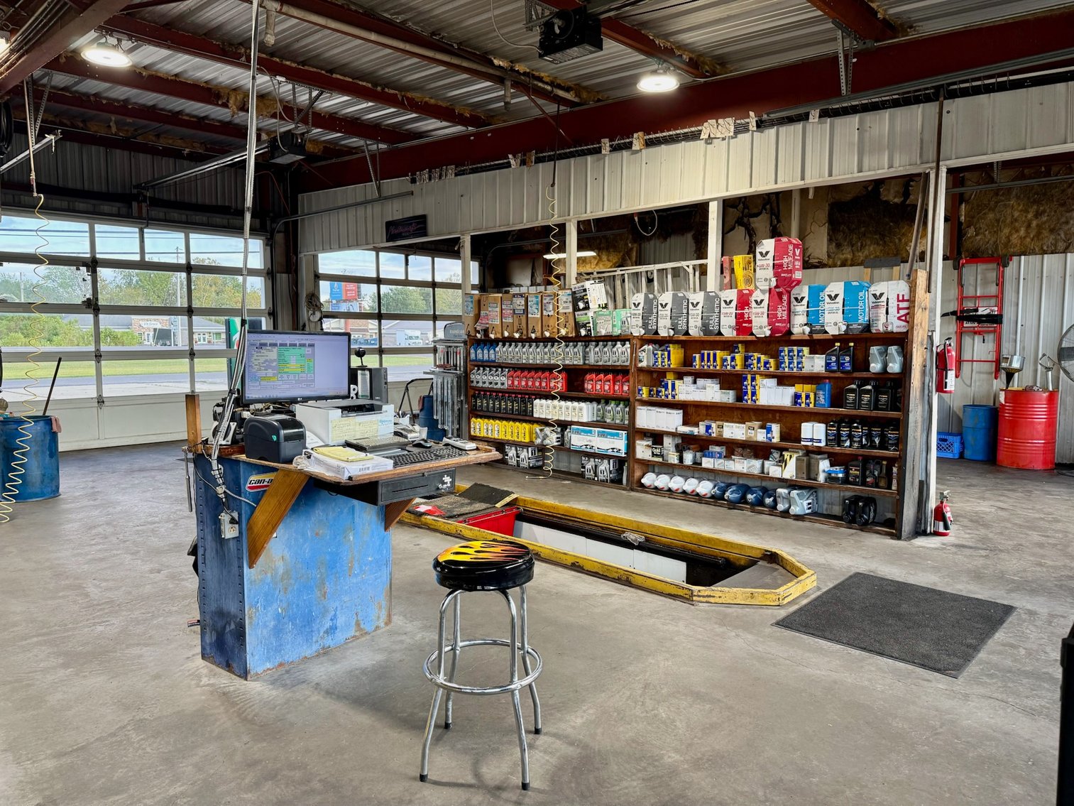 Image for Parker Quik Lube – 38 Main St., Benton, KY 42025