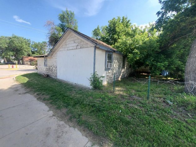 Image for LaZelle Street Auction - Aug 15th