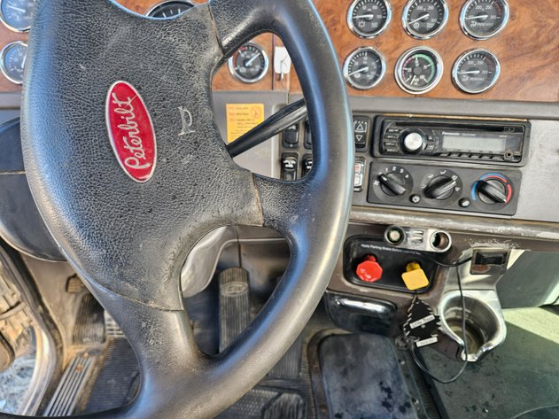 Image for '07 Peterbilt 379 Truck