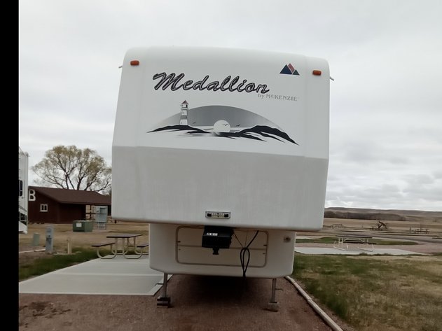 Image for '06 Medalian  Monaco Coach 5th Whl Travel Trailer