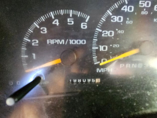 Image for '00 Chevrolet K2500 Pickup Truck