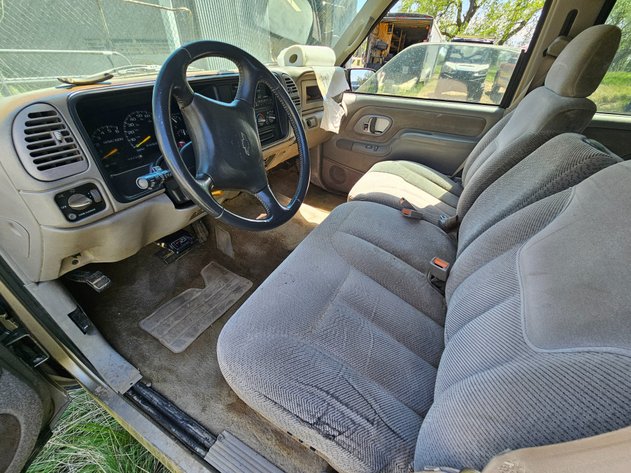 Image for '00 Chevrolet K2500 Pickup Truck