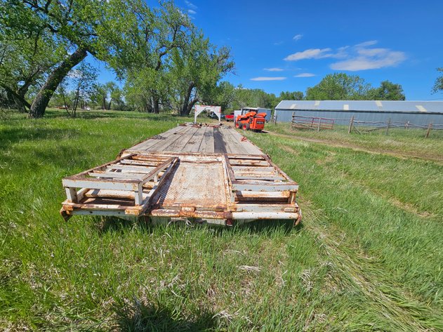 Image for Gooseneck Flatbed Trailer