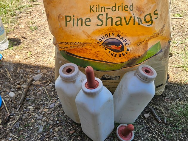 Image for Feeder Bottles, Pine Bedding