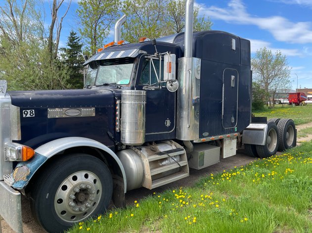 Image for Peterbilt Semi