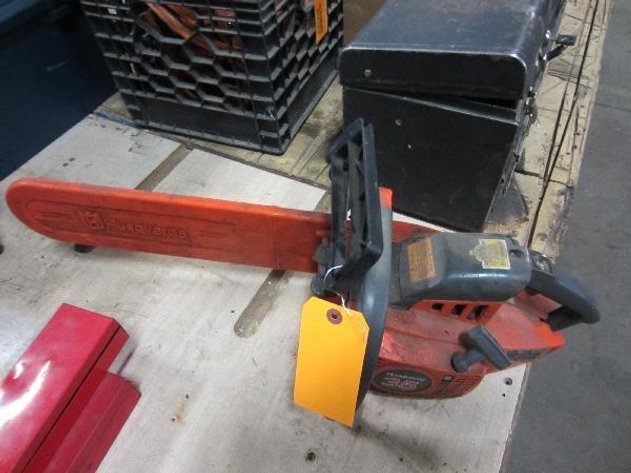 Image for Husqvarna Chainsaw (T17)