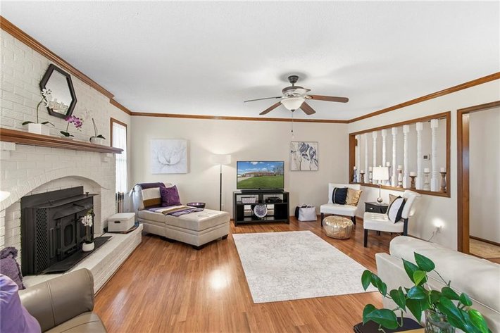 Image for 507 N. Main St. - Higginsville, MO