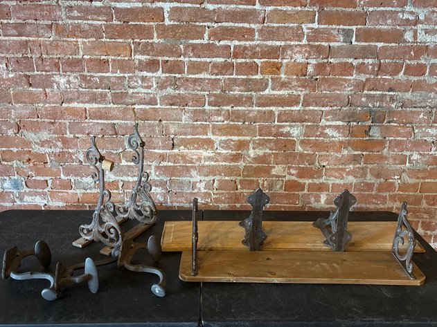 Image for Antique Cast Iron Shelf Brackets