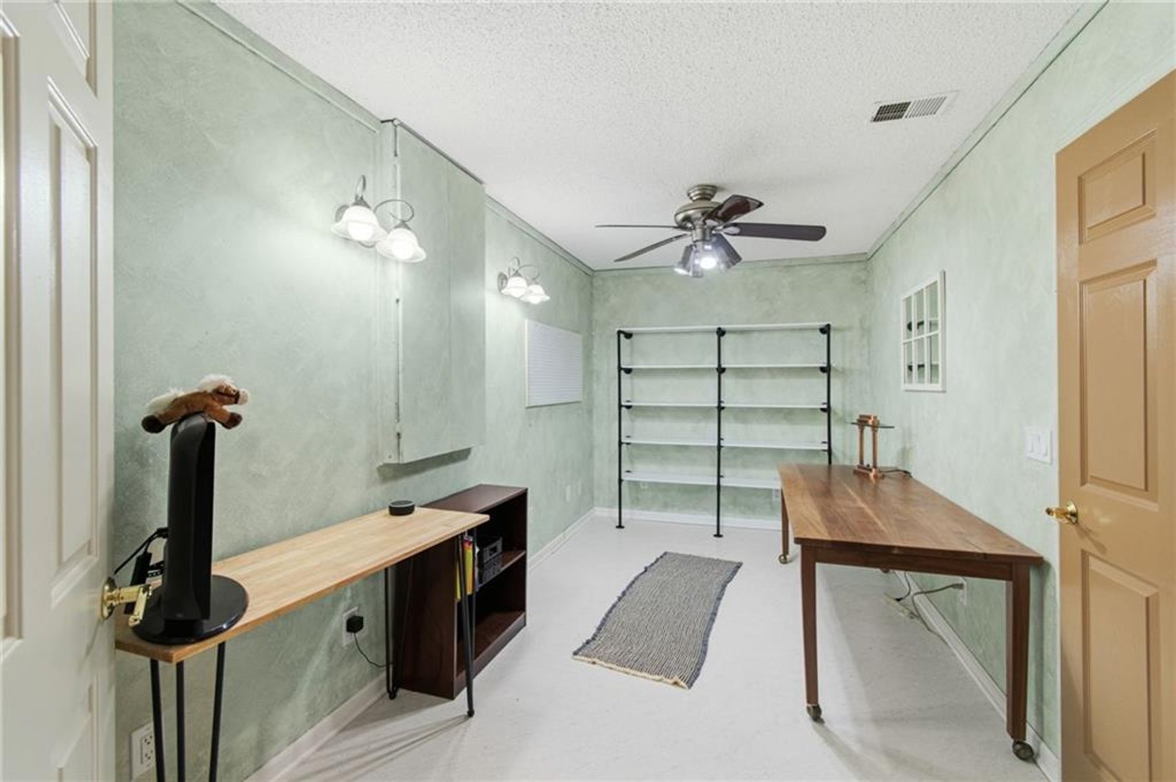 Image for 4021 Country Squire Rd - Oak Grove, MO