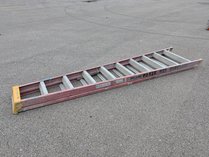 Louisville 10' Fiberglass Setp Ladder