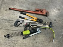 5 Piece Ridgid Pipe Wrench And Tool Lot