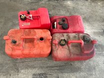 4 Scepter Portable Marine Fuel Tanks