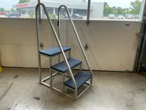 3-Step Aluminum Boarding Stairs
