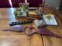 Mixed Home Decor And Kitchenware Lot