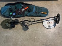 White's Spectrum XLT Metal Detector Bundle