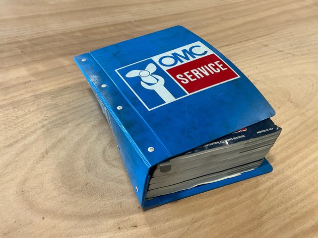Image for 1995 OMC Outboard Manuals Binder