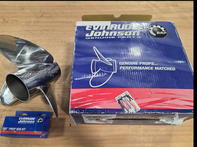 Image for Evinrude Raker HO Propeller And Hub Kit