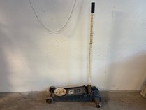 Sears 3 Ton Hydraulic Floor Jack