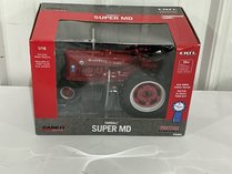ERTL 1/16 Farmall Super MD Tractor