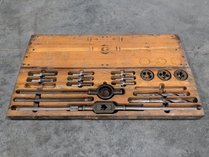 Antuque/Vintage U.S. Navy Tap And Die Set