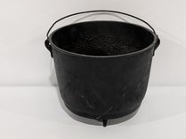 Cast Iron Cauldron With Bail Handle
