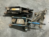 Sears 214.124500 And Pro-Lift Floor Jacks
