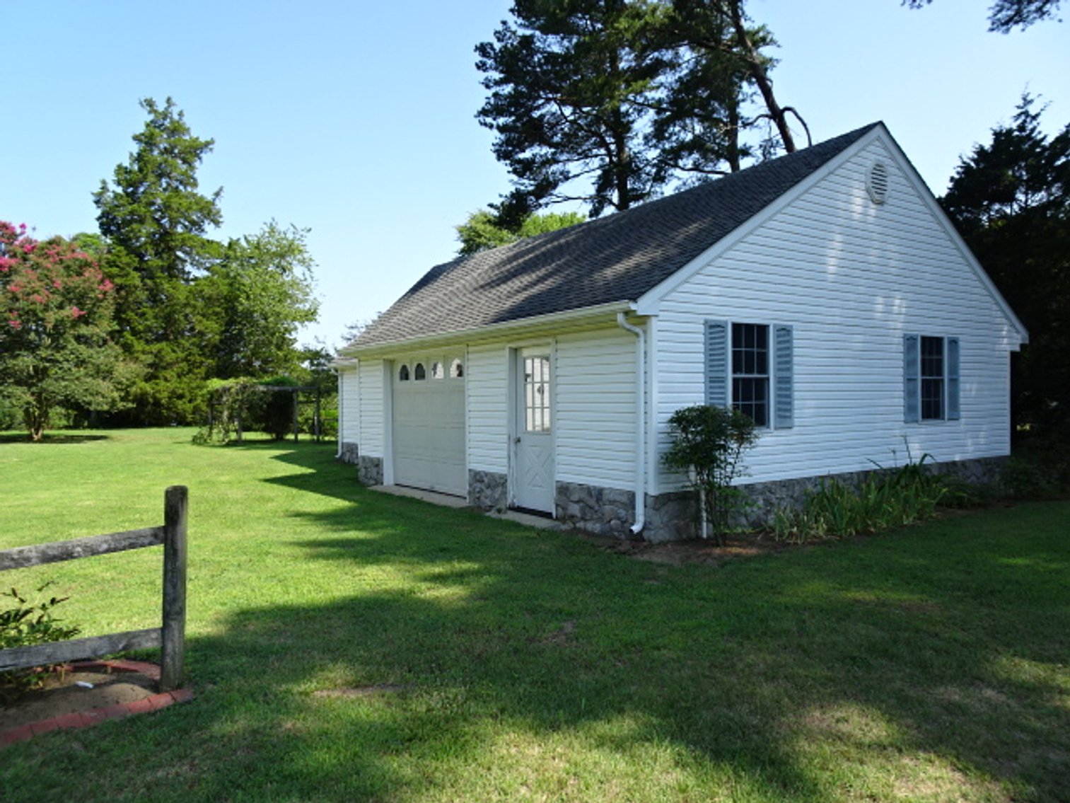 Image for Sep 14, 2024 Estate Auction -Waterfront Real Estate Public Auction