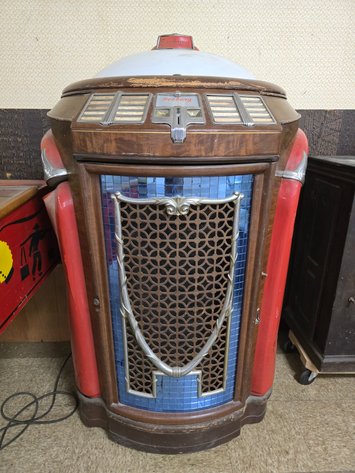 Image for June Online Antique Auction