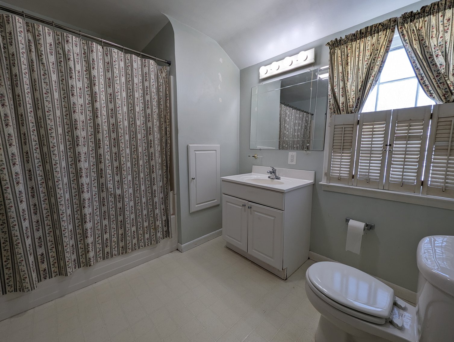 Image for 2 BR, 1.5 BA HOME 2 BR IN-LAW APT/ DET GARAGE ON 1.06 AC
