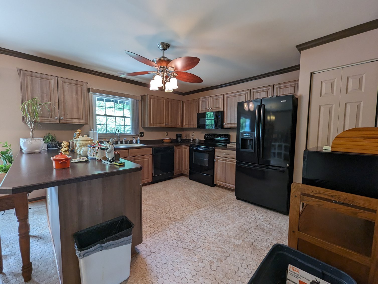 Image for CLEAN 4 BR, 3.5 BA EOG BRICK FRONT TOWNHOME