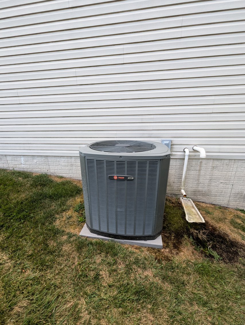 Image for 3 BR, 3.5 BA HOME W/ ATT. 2-CAR GARAGE