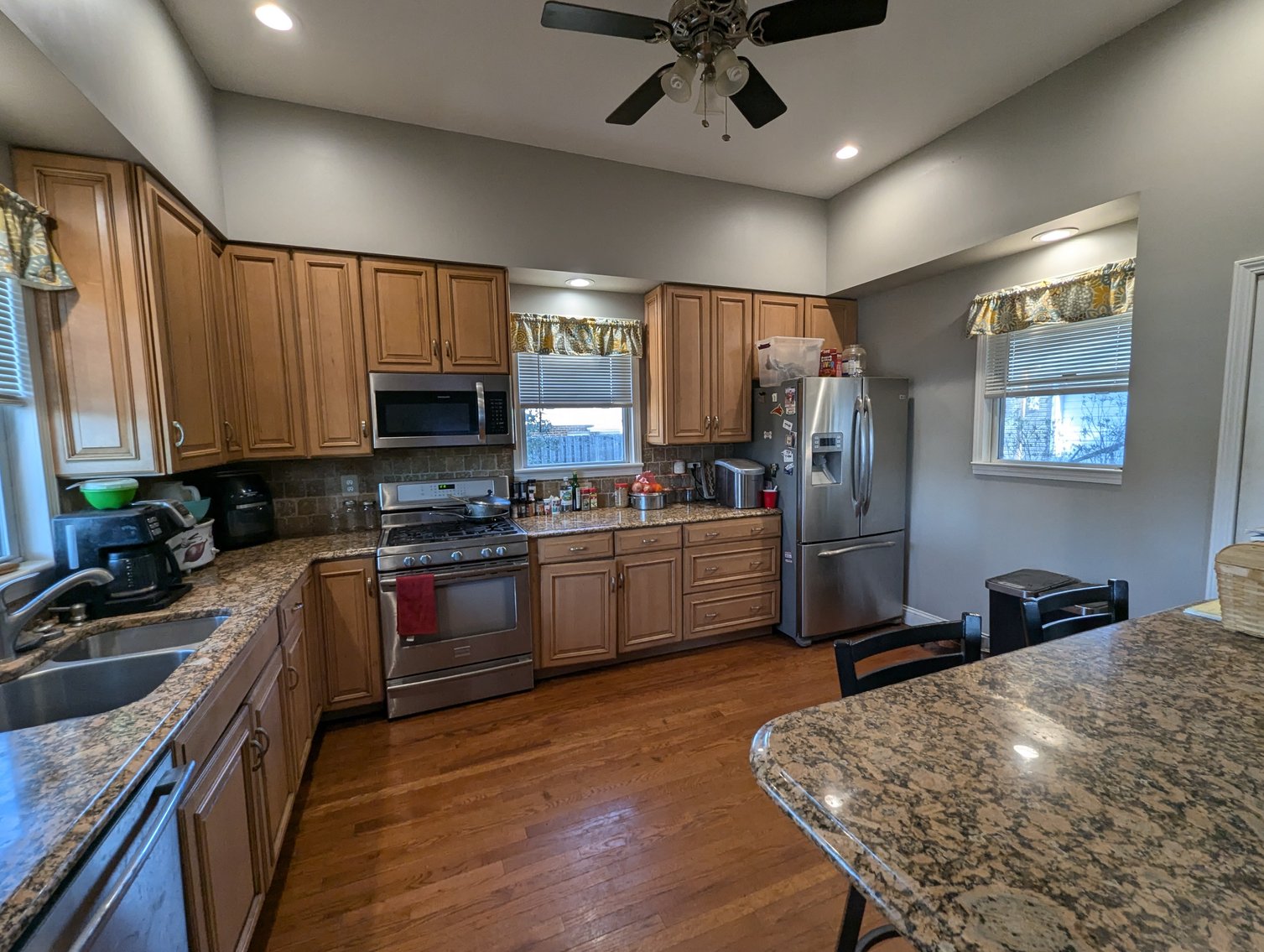 Image for 5 BR, 4 BATH WATERFRONT HOME W/ DET. 2-CAR GARAGE/ 65' +/- WATERFRONT ON LYNCH COVE W/ PIER
