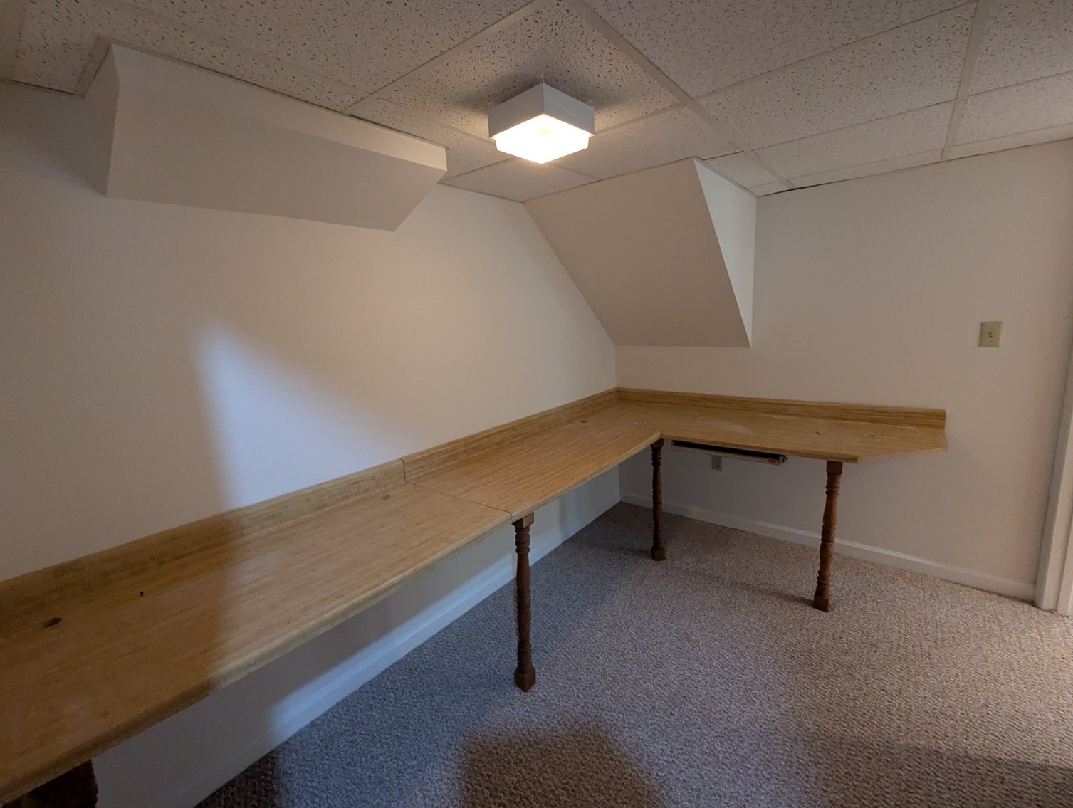 Image for CLEAN 2-STORY COLONIAL W/ ATT. 1-CAR GARAGE 3 BR, 2.5 BATH/ 0.22 +/- AC/ CORNER LOCATION