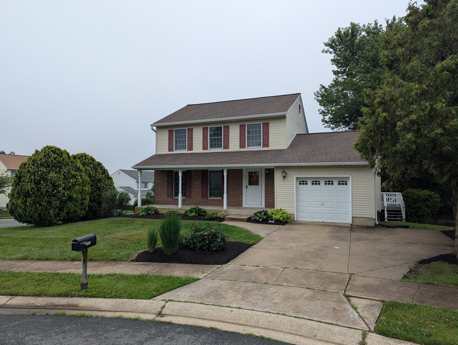 Image for CLEAN 2-STORY COLONIAL W/ ATT. 1-CAR GARAGE 3 BR, 2.5 BATH/ 0.22 +/- AC/ CORNER LOCATION