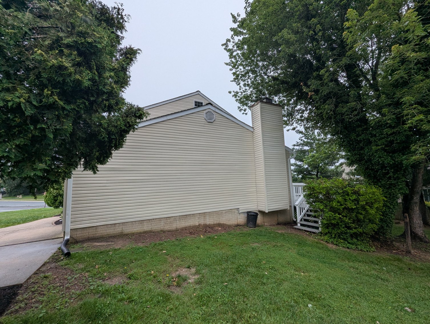 Image for CLEAN 2-STORY COLONIAL W/ ATT. 1-CAR GARAGE 3 BR, 2.5 BATH/ 0.22 +/- AC/ CORNER LOCATION