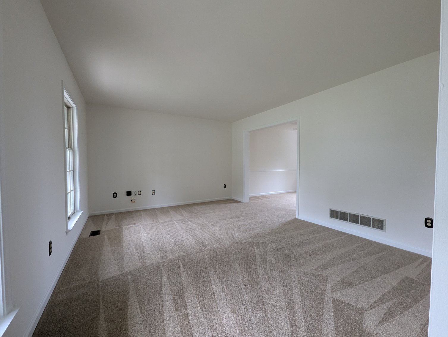 Image for CLEAN 2-STORY COLONIAL W/ ATT. 1-CAR GARAGE 3 BR, 2.5 BATH/ 0.22 +/- AC/ CORNER LOCATION