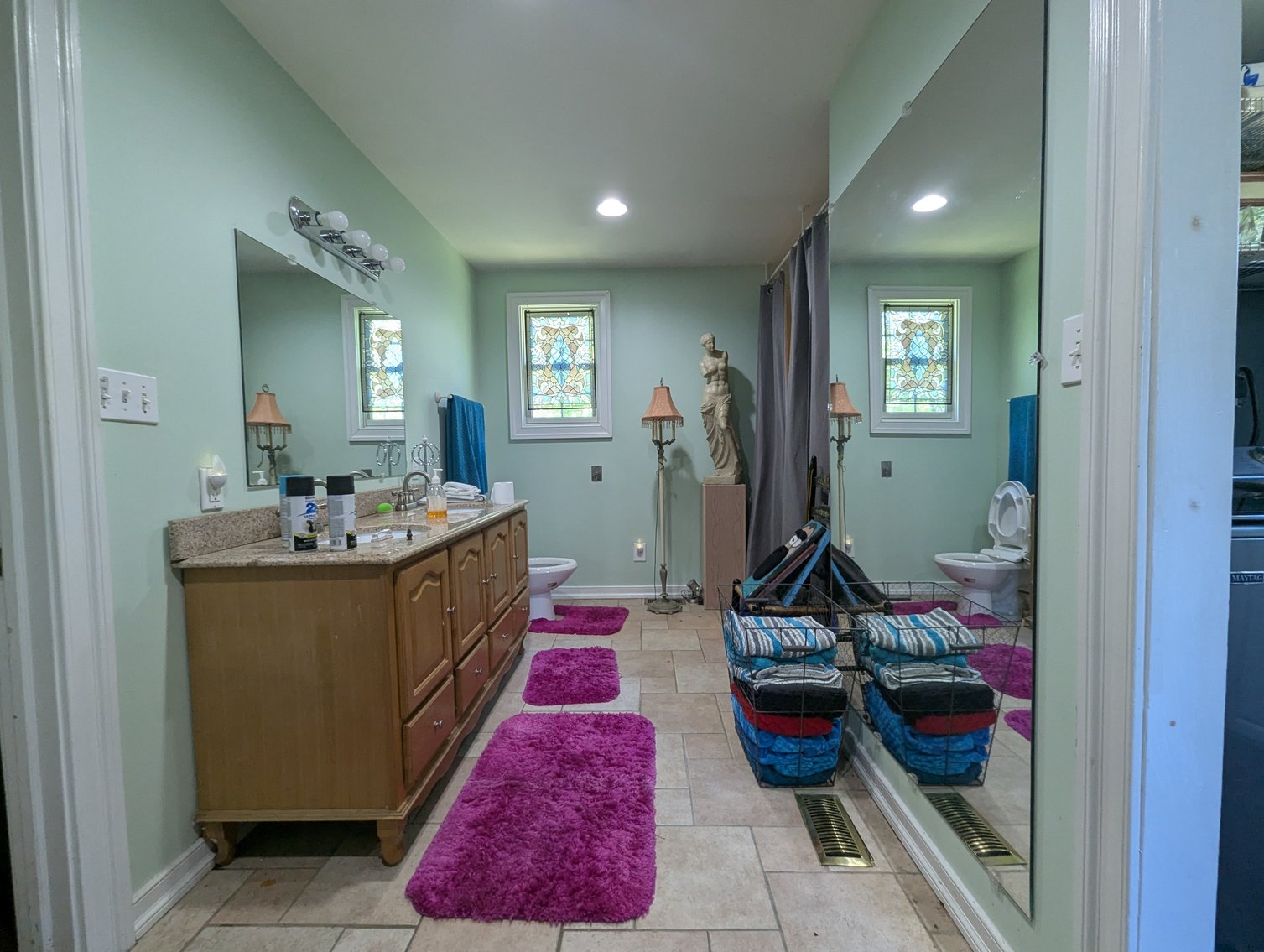 Image for 2-STORY CAPE COD 1.0 +/- AC ANTIQUES, FURNITURE, HOUSEHOLD GOODS, & MORE!