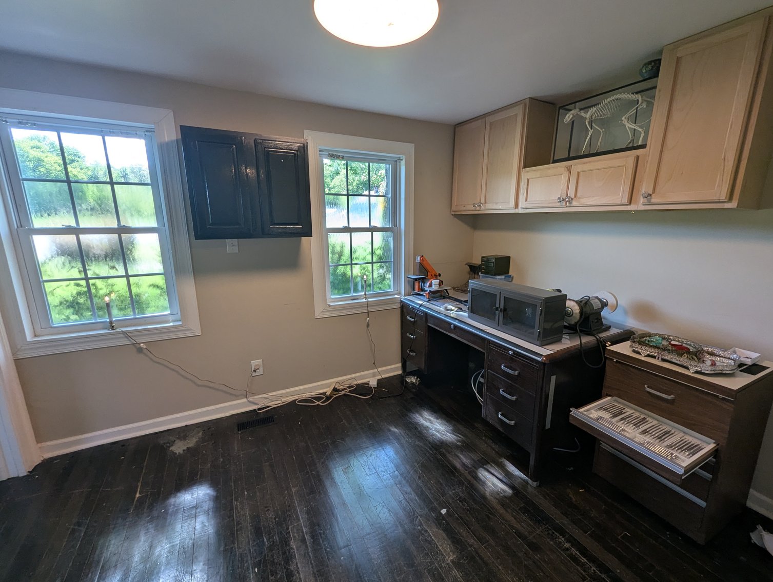 Image for 2-STORY CAPE COD 1.0 +/- AC ANTIQUES, FURNITURE, HOUSEHOLD GOODS, & MORE!