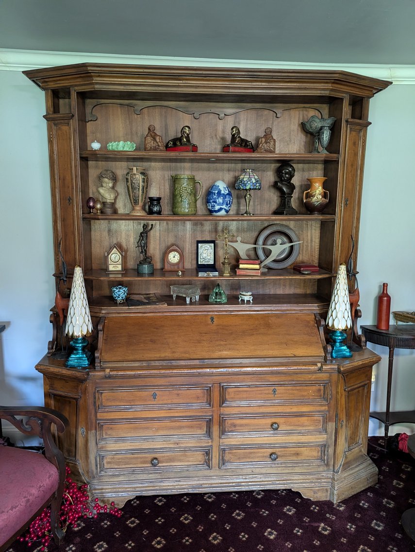 Image for 2-STORY CAPE COD 1.0 +/- AC ANTIQUES, FURNITURE, HOUSEHOLD GOODS, & MORE!