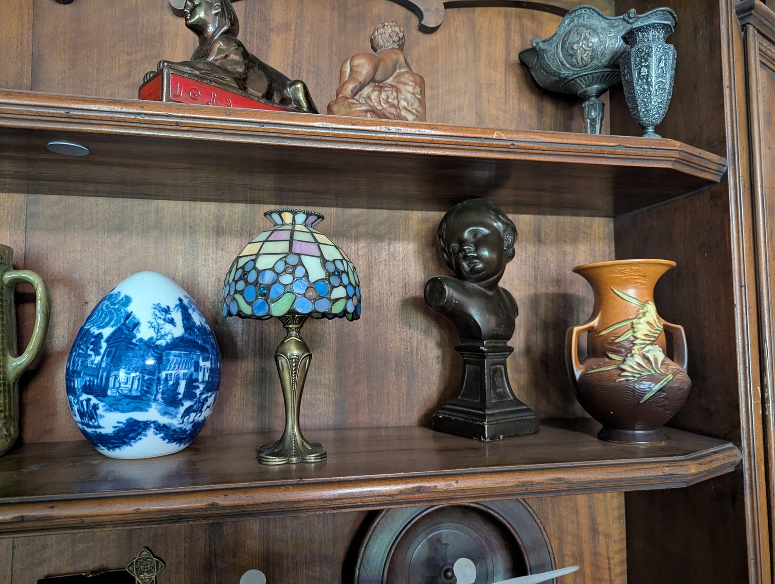Image for 2-STORY CAPE COD 1.0 +/- AC ANTIQUES, FURNITURE, HOUSEHOLD GOODS, & MORE!