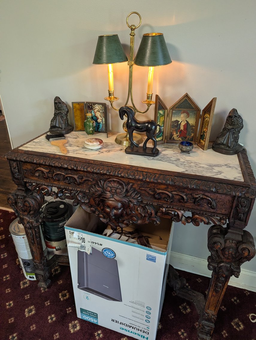 Image for 2-STORY CAPE COD 1.0 +/- AC ANTIQUES, FURNITURE, HOUSEHOLD GOODS, & MORE!